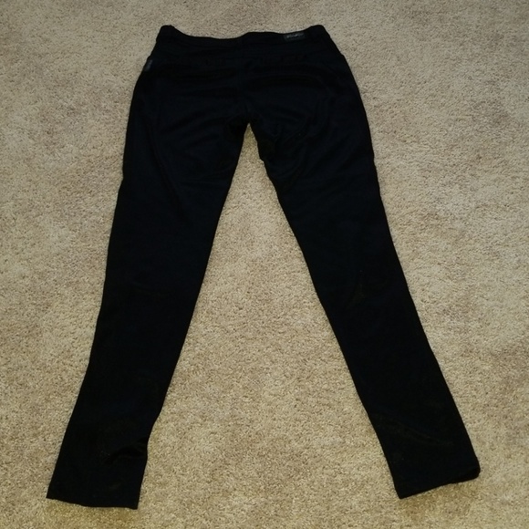 Used Black Sean John Stretch Pants Size Large - Picture 4 of 6